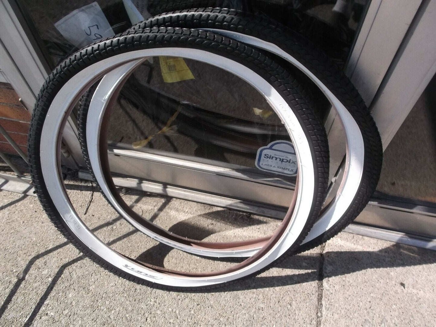 Pair 26 x 2.125 Whitewall baloon tire cruiser tires