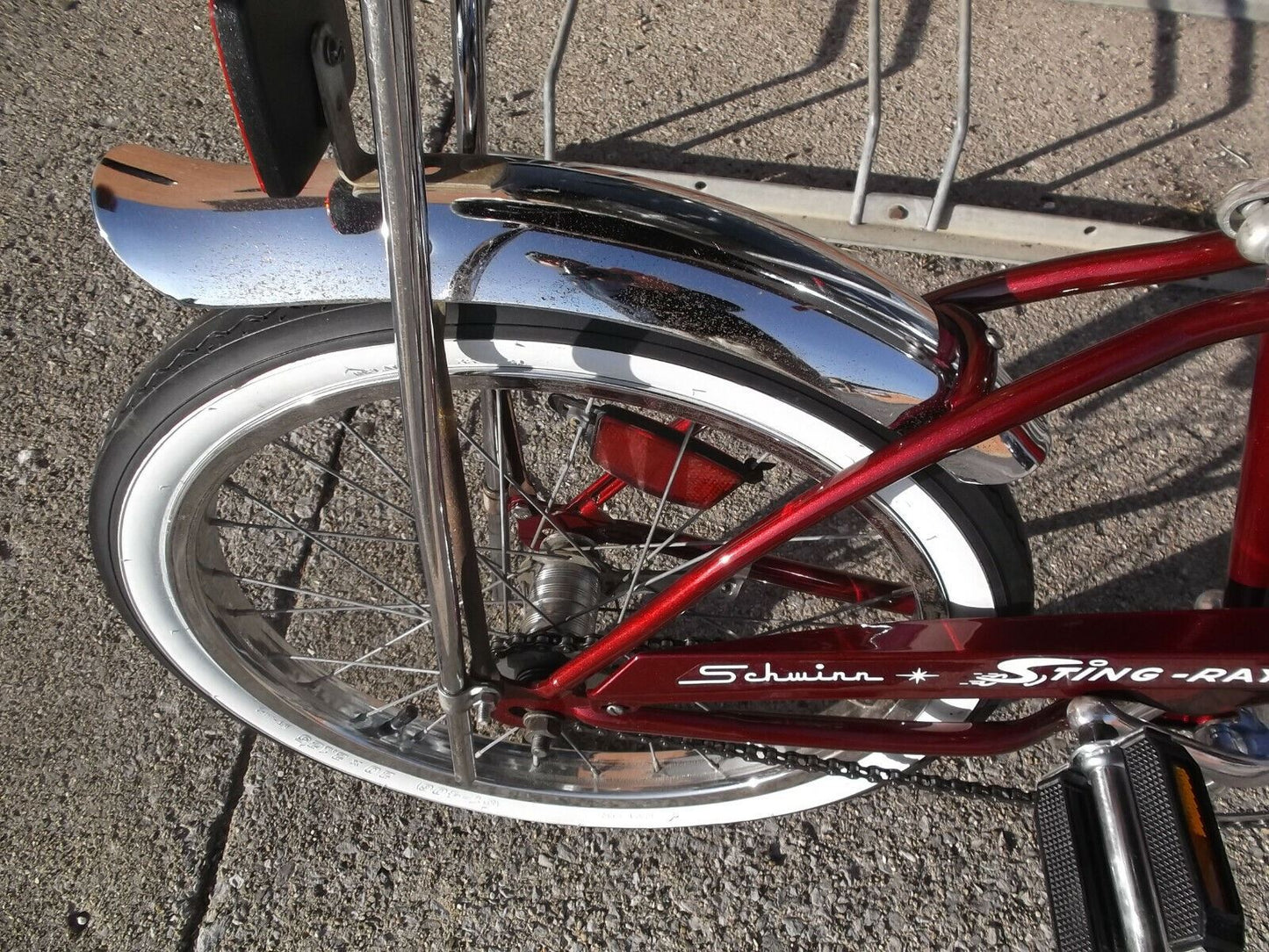 July 1975 Schwinn Sting ray banana seat Chicago Made in USA Muscle Bike s2 s7